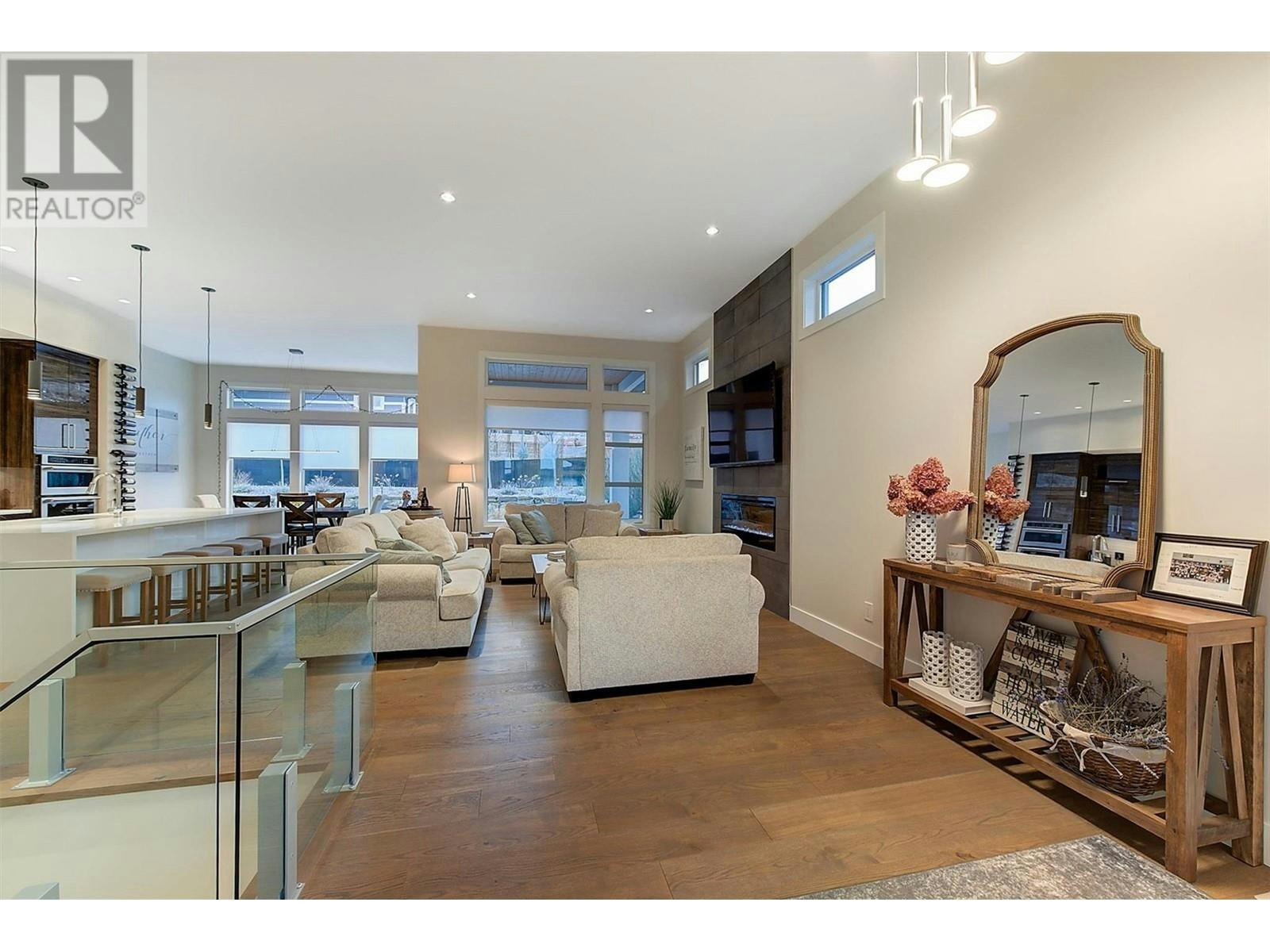 1225 Ponds Avenue, Kelowna, BC, V1W 5N1 - 5