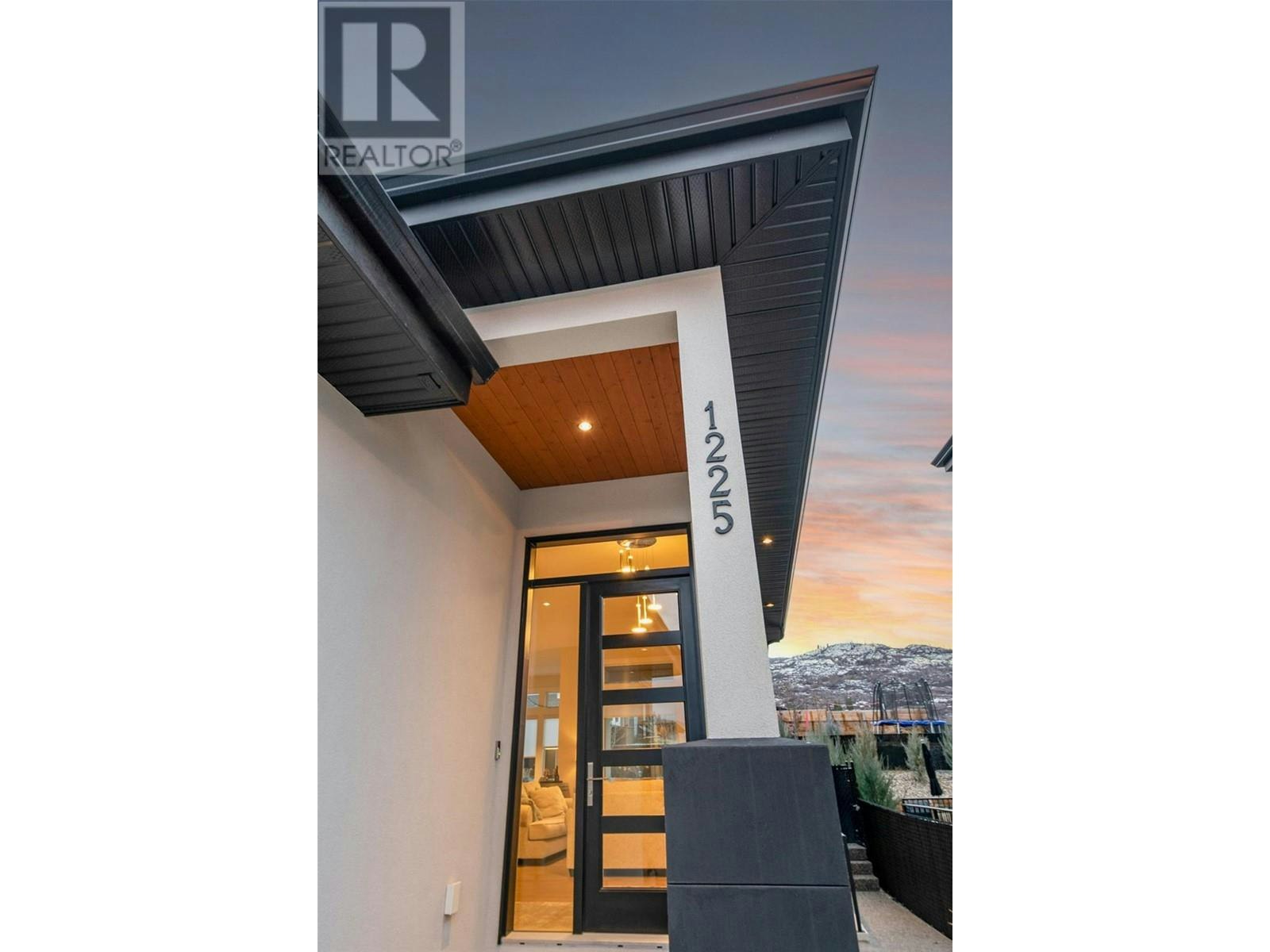 1225 Ponds Avenue, Kelowna, BC, V1W 5N1 - 76
