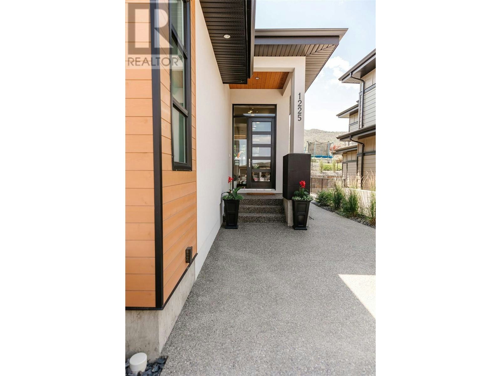 1225 Ponds Avenue, Kelowna, BC, V1W 5N1 - 77