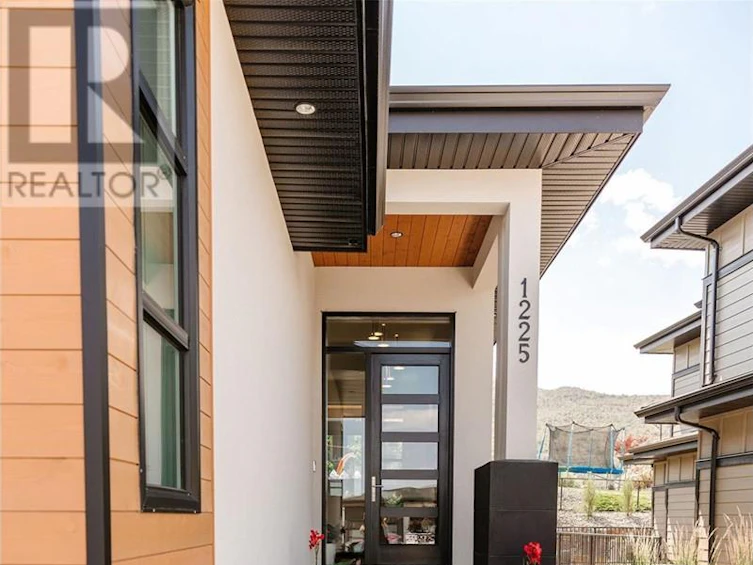 1225 Ponds Avenue, Kelowna, BC, V1W 5N1 - 77