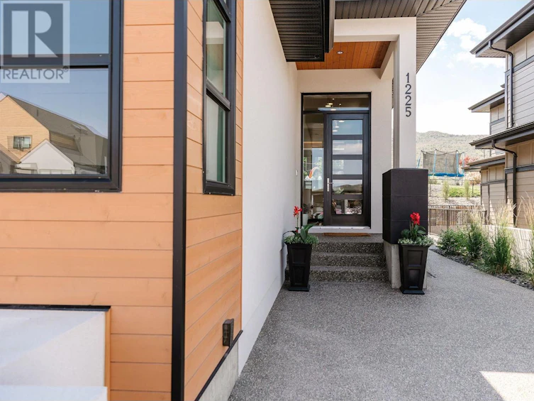 1225 Ponds Avenue, Kelowna, BC, V1W 5N1 - 78