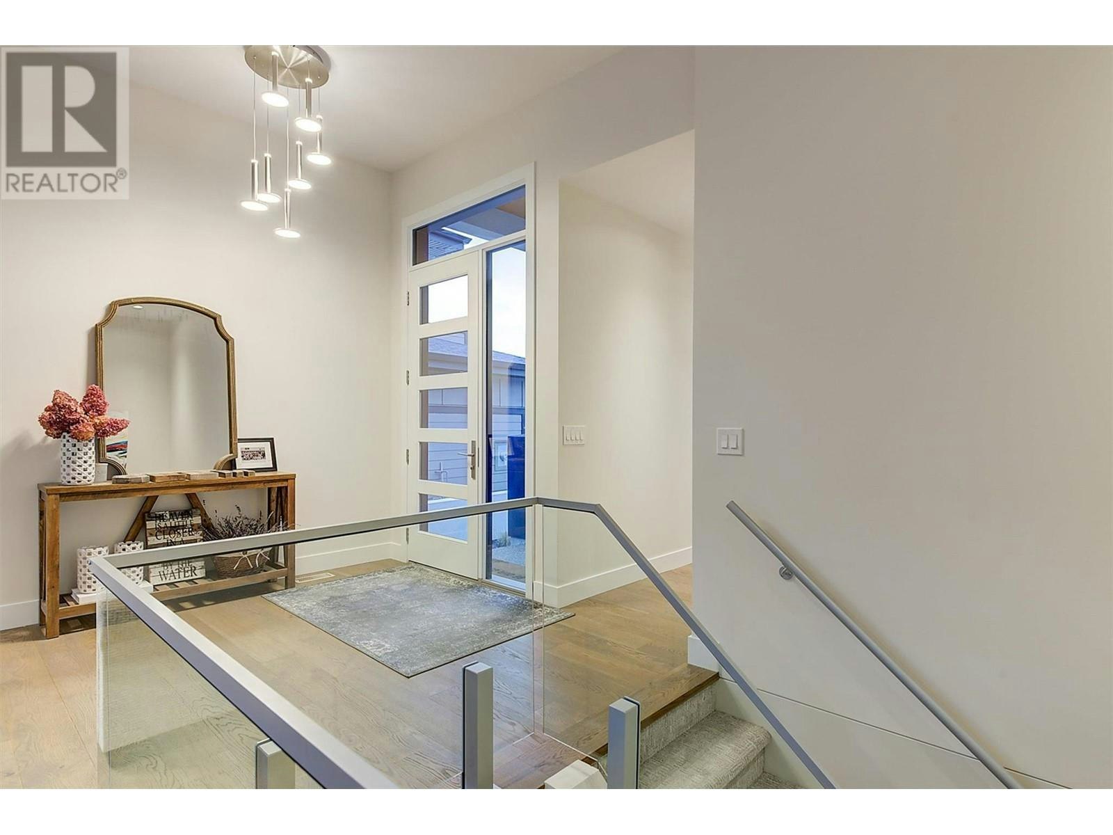 1225 Ponds Avenue, Kelowna, BC, V1W 5N1 - 9