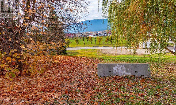 161 Southwest Shuswap Street