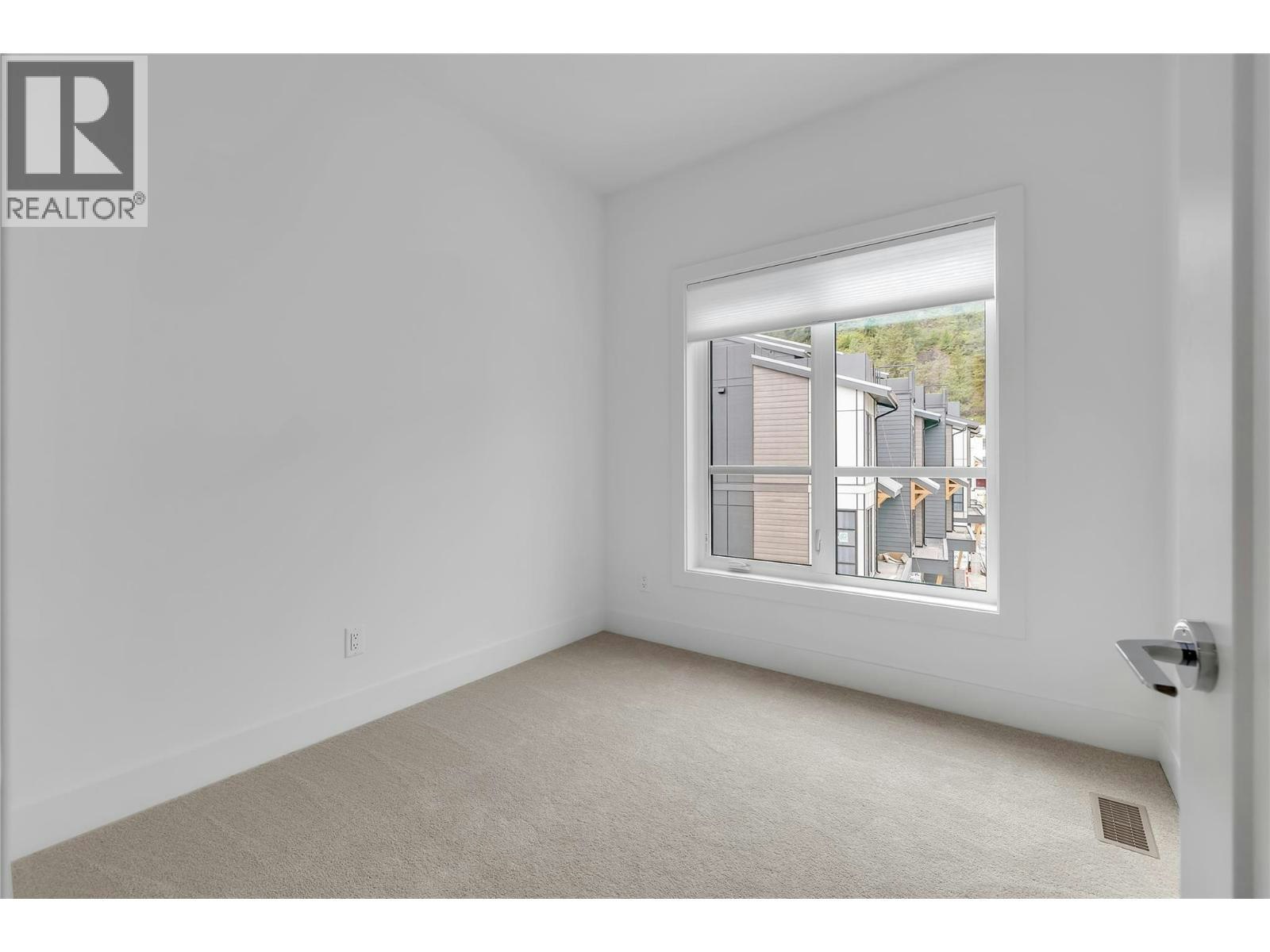 132-1455 Cara Glen Court, Kelowna, BC, V1V 3B8 - 16