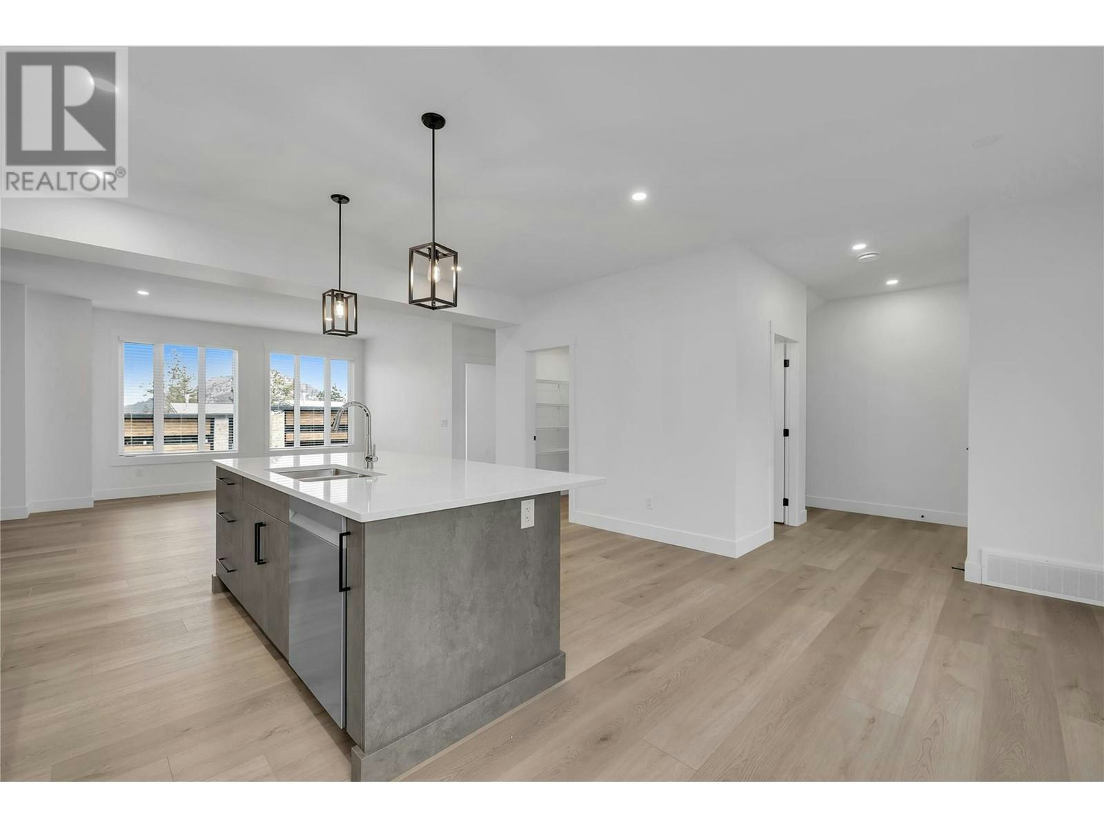 11-2835 Canyon Crest Drive, West Kelowna, BC, V4T 0G8 - 7