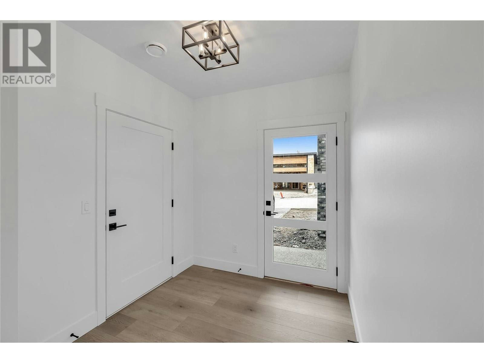 11-2835 Canyon Crest Drive, West Kelowna, BC, V4T 0G8 - 27