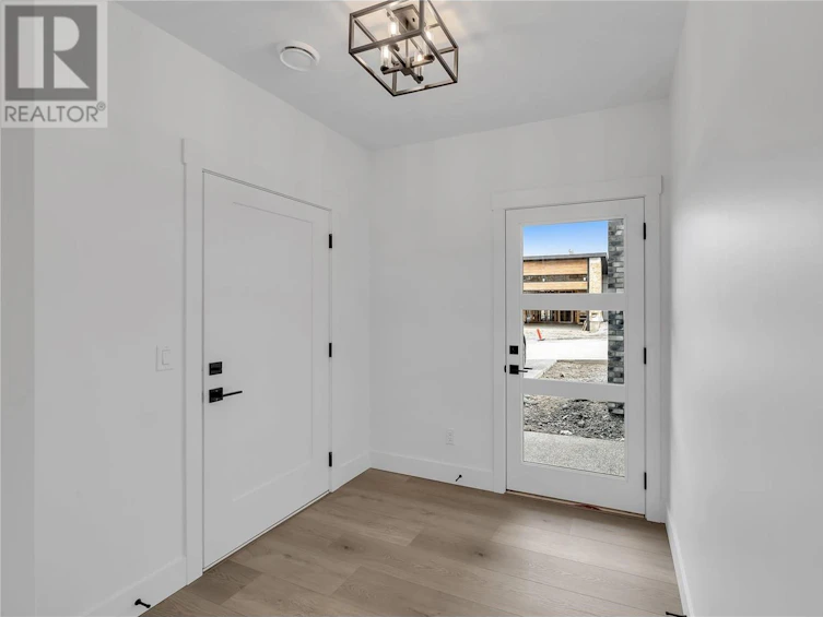 11-2835 Canyon Crest Drive, West Kelowna, BC, V4T 0G8 - 27
