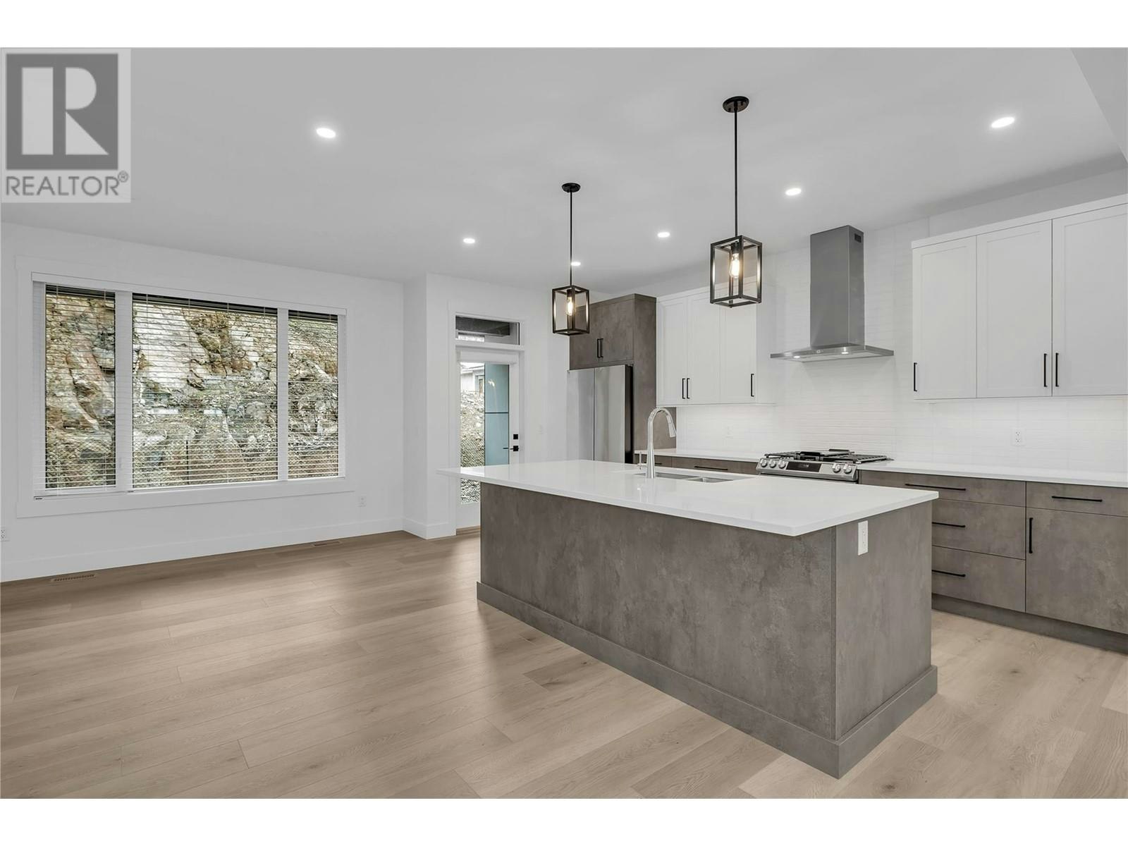 11-2835 Canyon Crest Drive, West Kelowna, BC, V4T 0G8 - 3