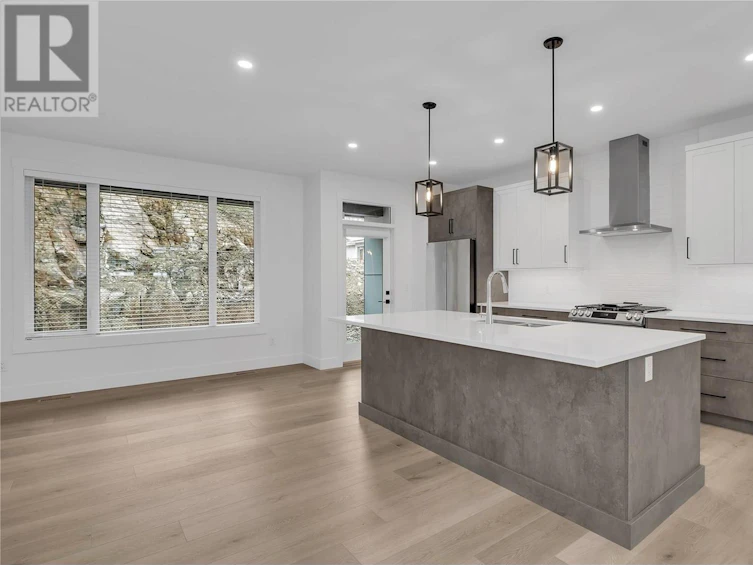 11-2835 Canyon Crest Drive, West Kelowna, BC, V4T 0G8 - 3