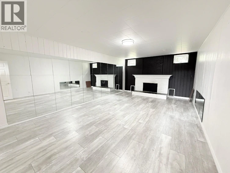 2211 West Bench Drive, Penticton, BC, V2A 8Z8 - 22