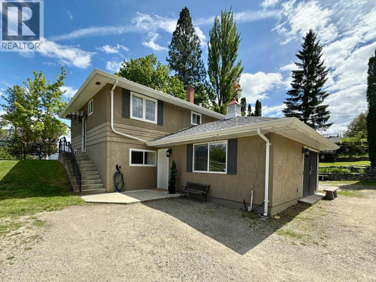 2211 West Bench Drive, Penticton, BC, V2A 8Z8
