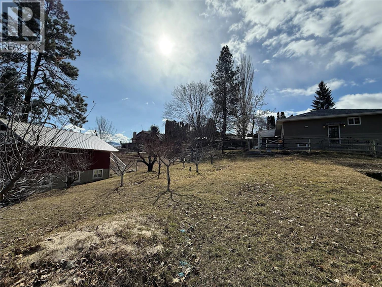 2211 West Bench Drive, Penticton, BC, V2A 8Z8 - 60