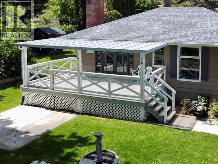 2211 West Bench Drive, Penticton, BC, V2A 8Z8 - 4