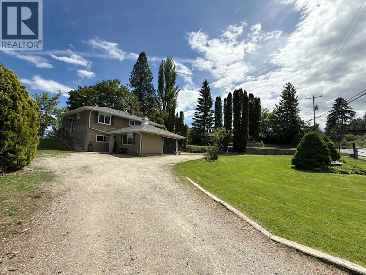 2211 West Bench Drive, Penticton, BC, V2A 8Z8 - 47