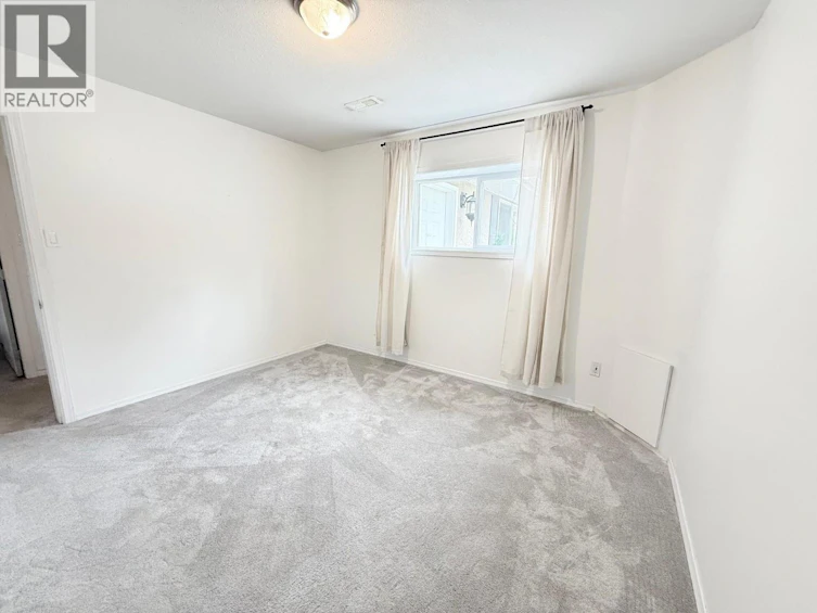 2211 West Bench Drive, Penticton, BC, V2A 8Z8 - 23