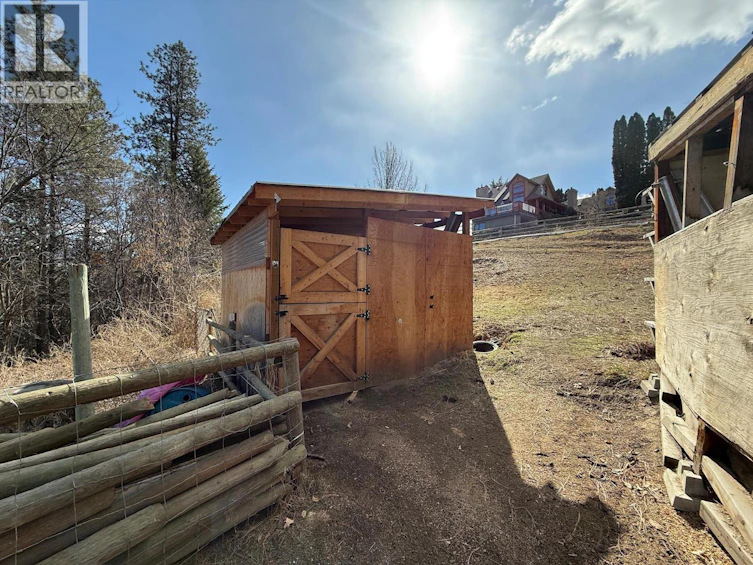 2211 West Bench Drive, Penticton, BC, V2A 8Z8 - 37