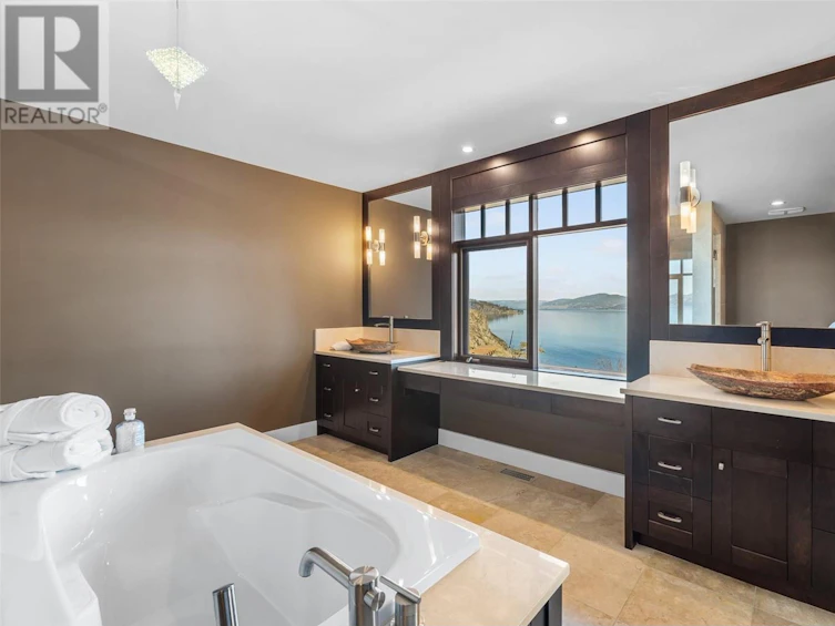 11-695 Westside Road, West Kelowna, BC, V1Z 3X1 - 29