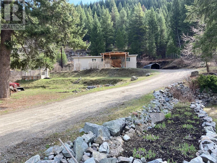 698 Strathmore Avenue, Greenwood, BC, V0H 1J0 - 13