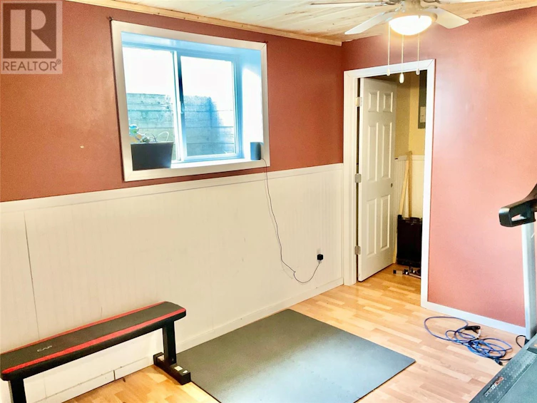 577 Seventh Avenue, Midway, BC, V0H 1M0 - 31