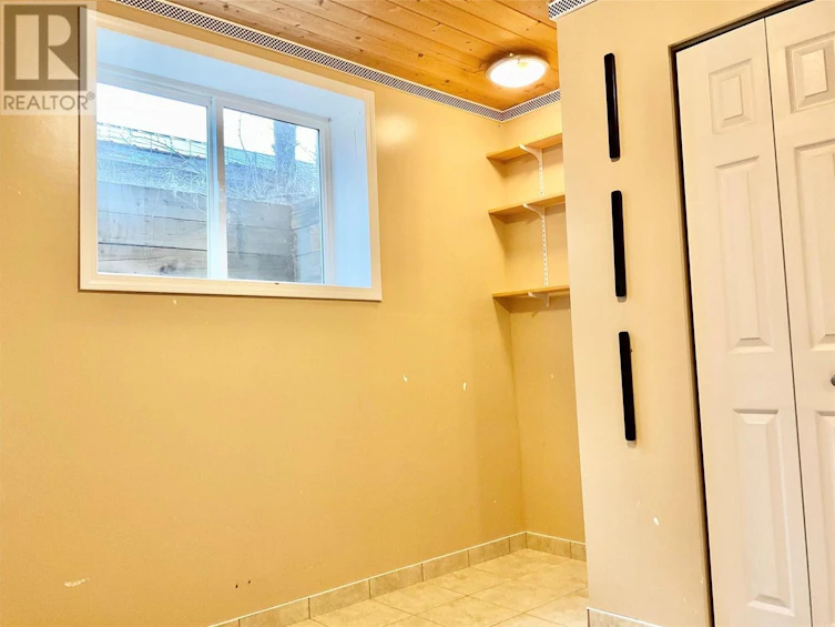 577 Seventh Avenue, Midway, BC, V0H 1M0 - 41