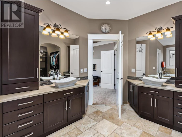 421 Audubon Court, Kelowna, BC, V1W 5K3 - 10