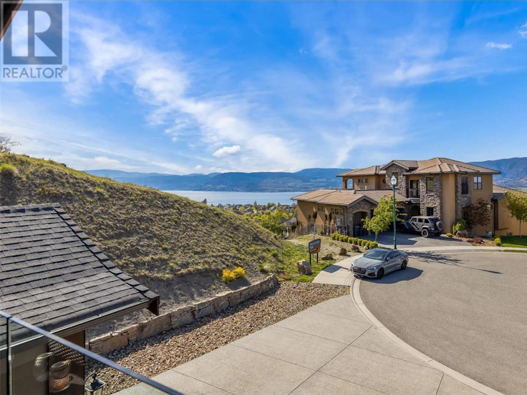 421 Audubon Court, Kelowna, BC, V1W 5K3 - 31