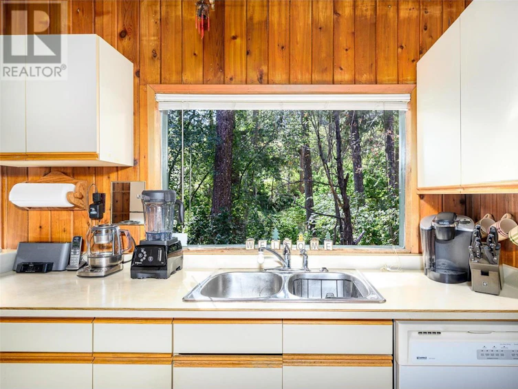 9736 Cameron Road, Vernon, BC, V1H 1K9 - 3