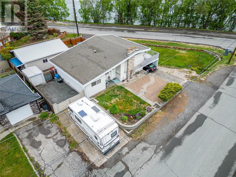 293 Cypress Avenue, Kamloops, BC, V2B 1H5 - 2