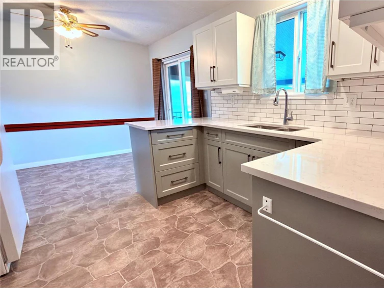 431 Hartland Avenue, Midway, BC, V0H 1M0 - 25