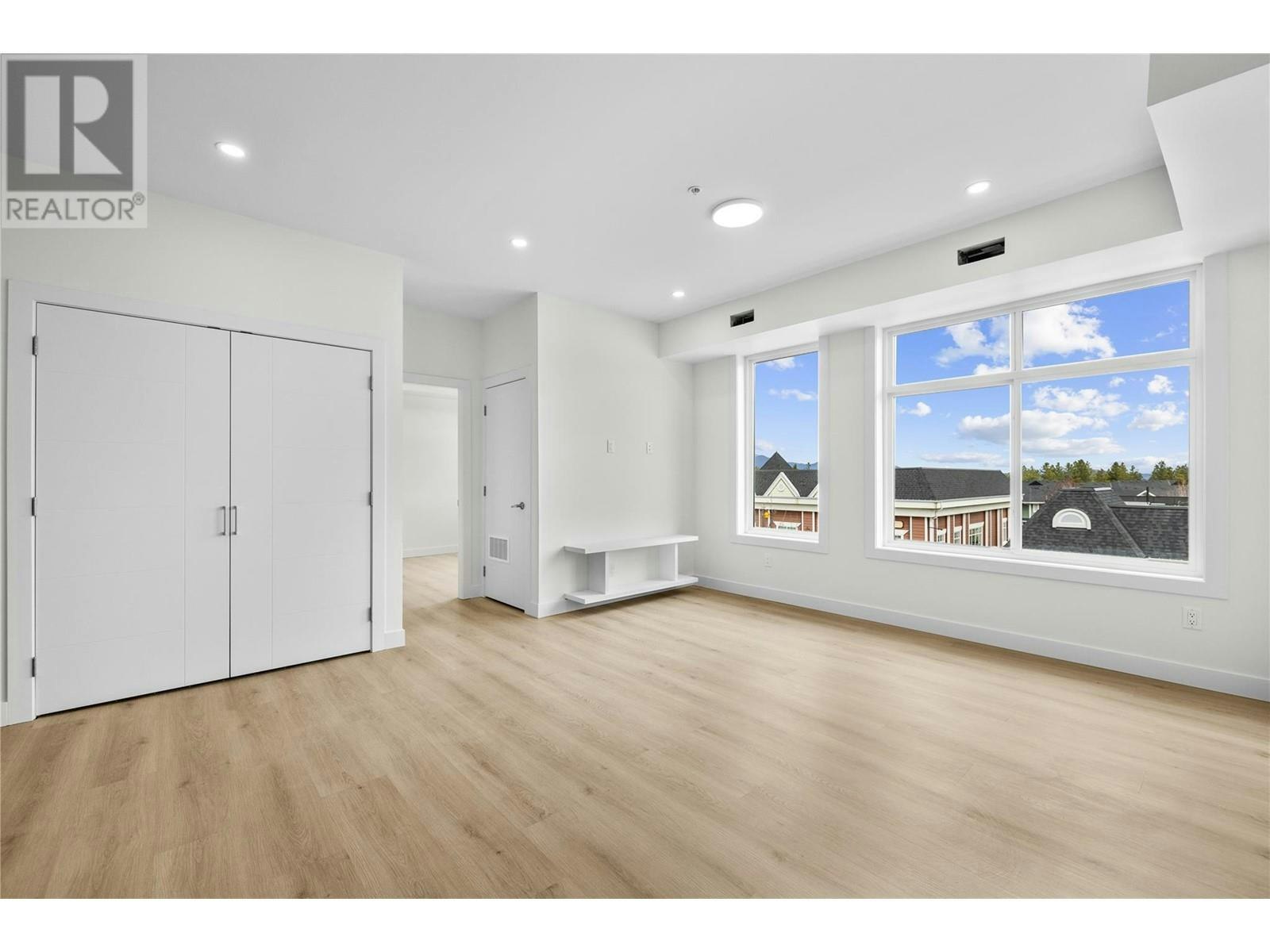 201-5300 Main Street, Kelowna, BC, V1W 0C1 - 13