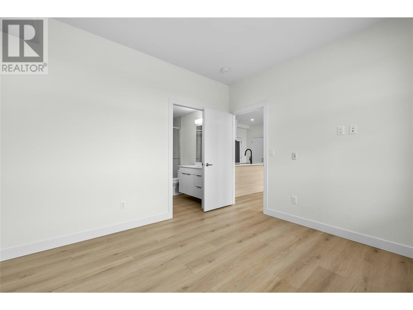 201-5300 Main Street, Kelowna, BC, V1W 0C1 - 20