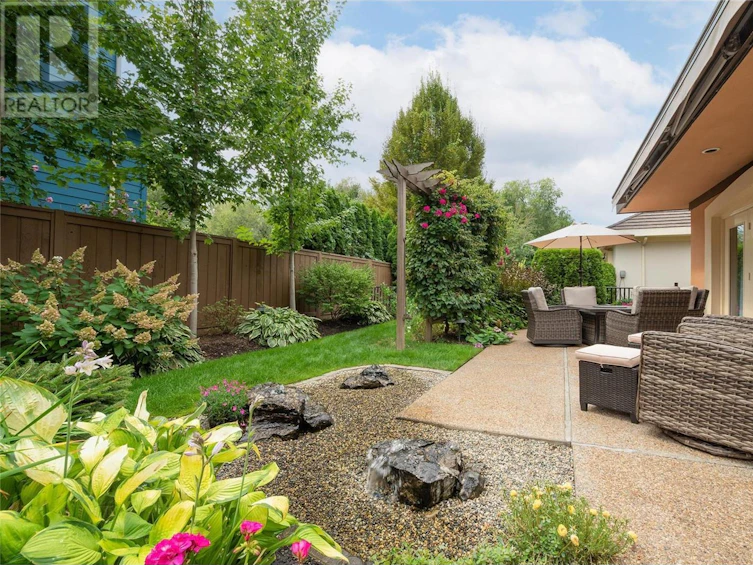 20-2368 Abbott Street, Kelowna, BC, V1Y 9G7 - 16