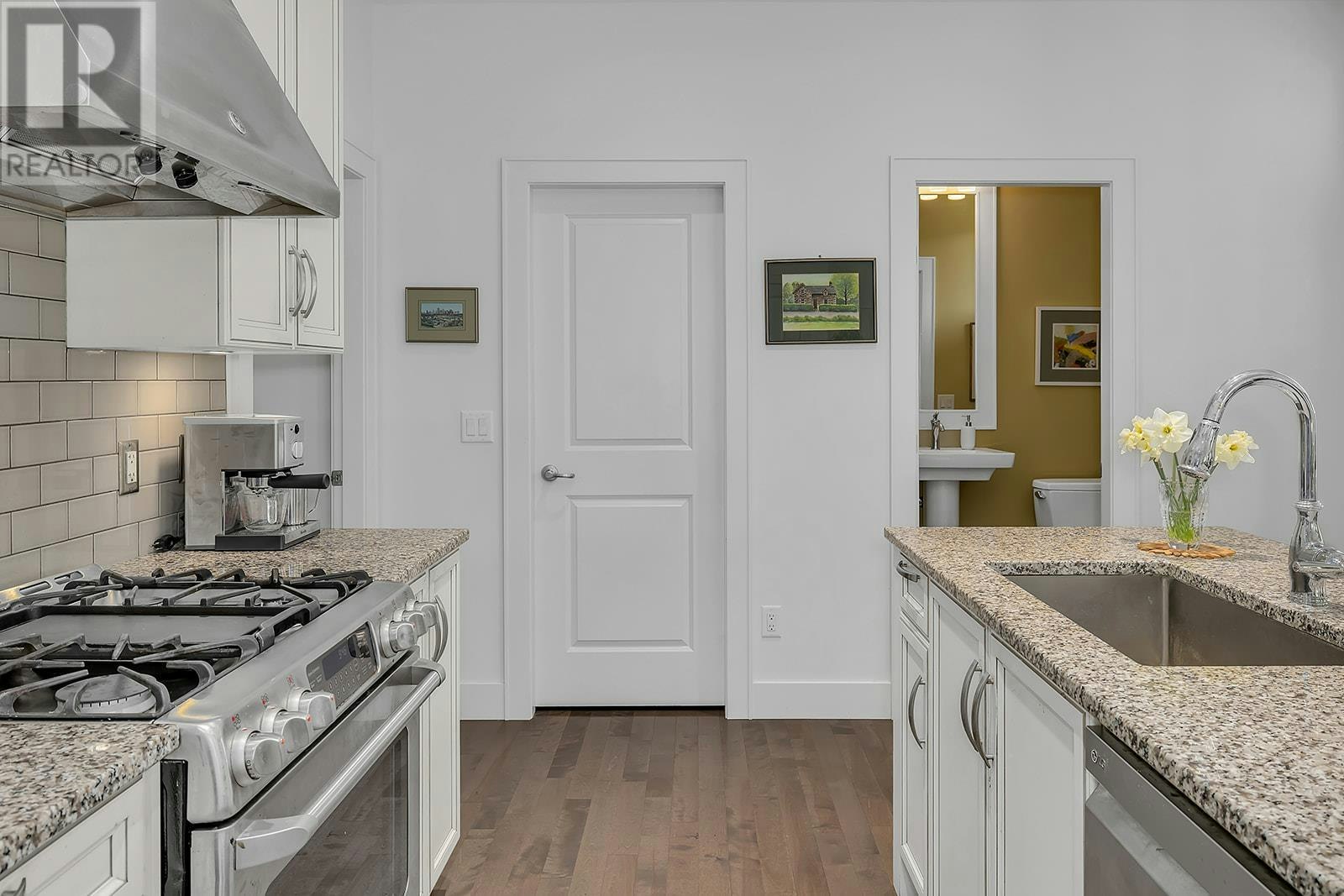 54-1960 Klo Road, Kelowna, BC, V1W 5L2 - 17