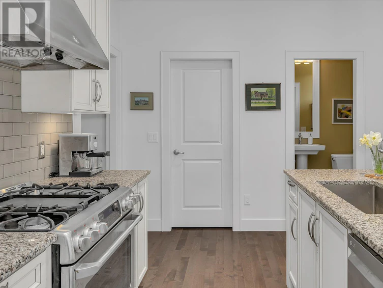 54-1960 Klo Road, Kelowna, BC, V1W 5L2 - 17