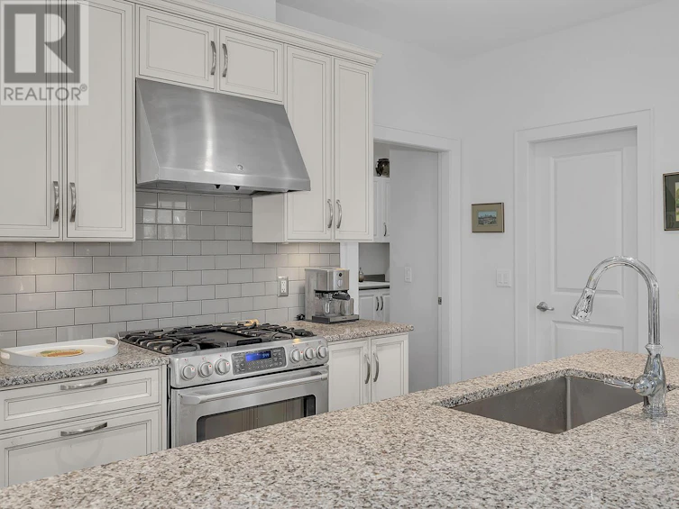 54-1960 Klo Road, Kelowna, BC, V1W 5L2 - 15