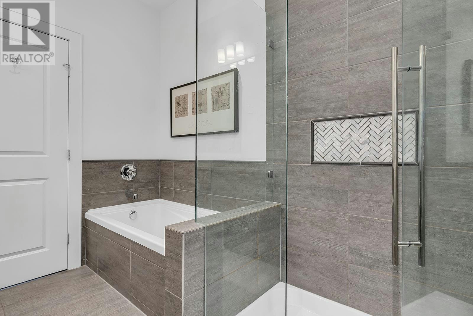 54-1960 Klo Road, Kelowna, BC, V1W 5L2 - 27