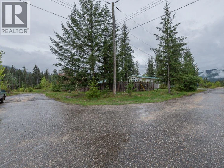 4103 Balsam Way, Malakwa, BC, V0E 2J0 - 56