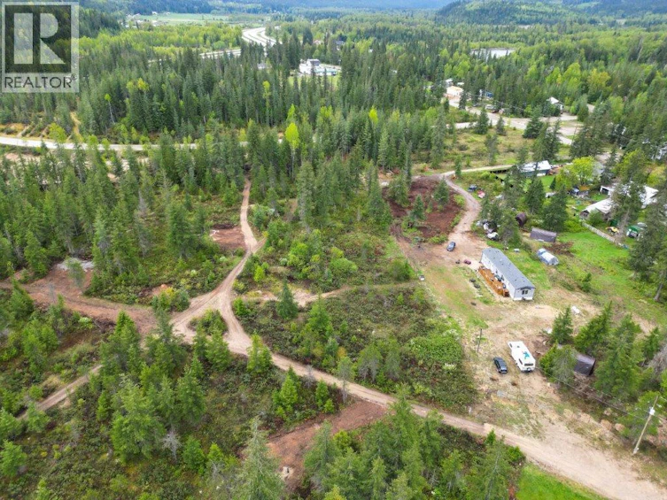 4103 Balsam Way, Malakwa, BC, V0E 2J0 - 32
