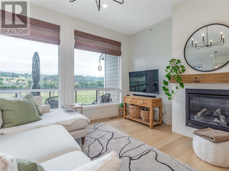 10708 Quail Road, Lake Country, BC, V4V 1W4 - 10