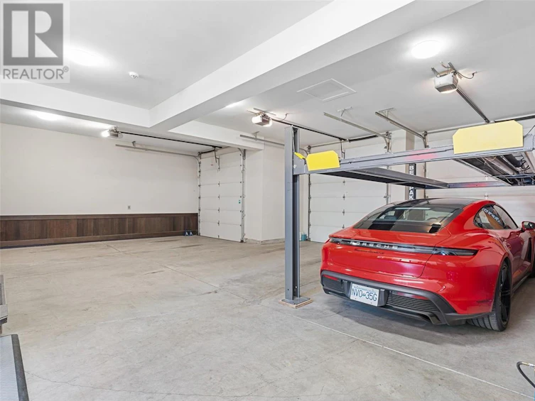 459 Farris Road, Kelowna, BC, V1W 1N1 - 42