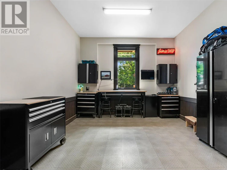 459 Farris Road, Kelowna, BC, V1W 1N1 - 43