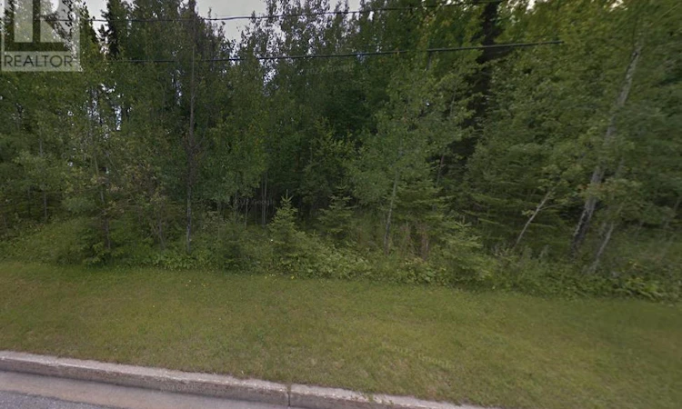 124 Lakeside Drive