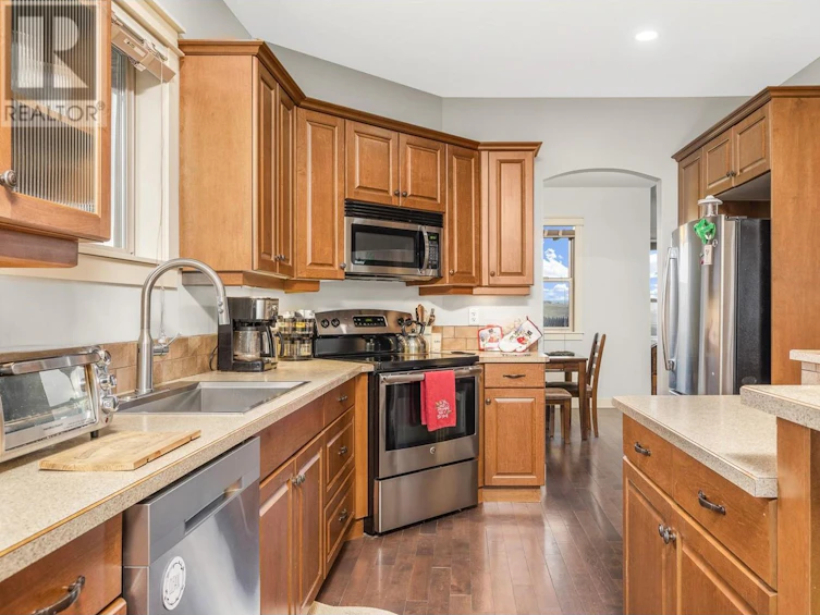 1011 Mt. Ida Drive, Vernon, BC, V1B 4A7 - 10