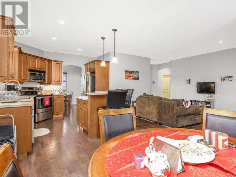 1011 Mt. Ida Drive, Vernon, BC, V1B 4A7 - 9
