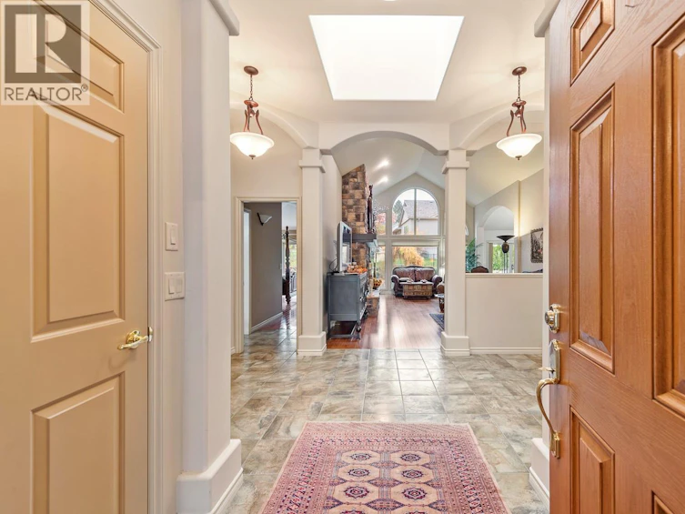 4345 S Gallaghers Fairway, Kelowna, BC, V1W 4X4 - 5