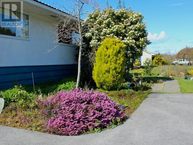 4007 Joyce Avenue, Powell River, BC, V8A 2Z4 - 38