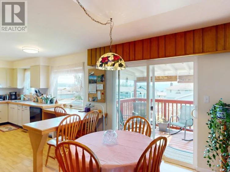 4007 Joyce Avenue, Powell River, BC, V8A 2Z4 - 12