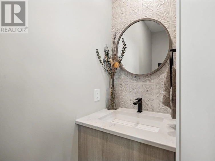 22-901 S Westside Road, West Kelowna, BC, V1Z 3W9 - 22