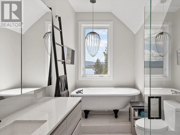 22-901 S Westside Road, West Kelowna, BC, V1Z 3W9 - 26