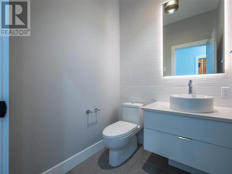 1118 Syer Road, Penticton, BC, V2A 9G4 - 28